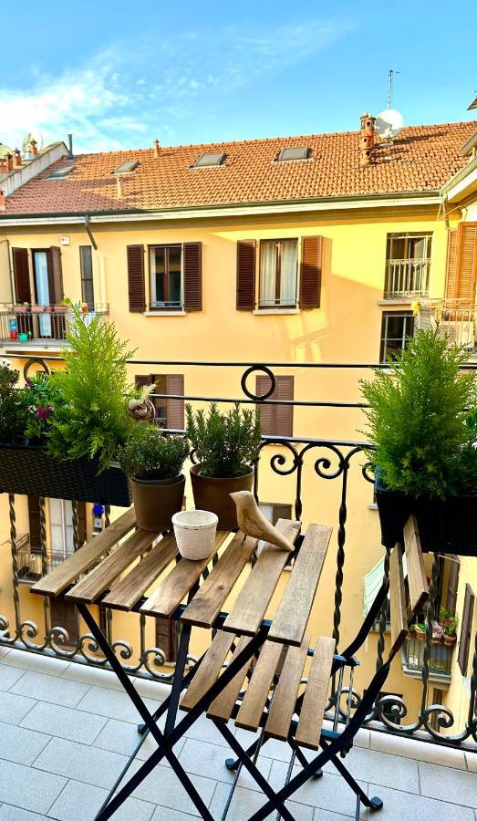 Lily Pads -Elegant Apartment- In The City Center มิลาน ภายนอก รูปภาพ