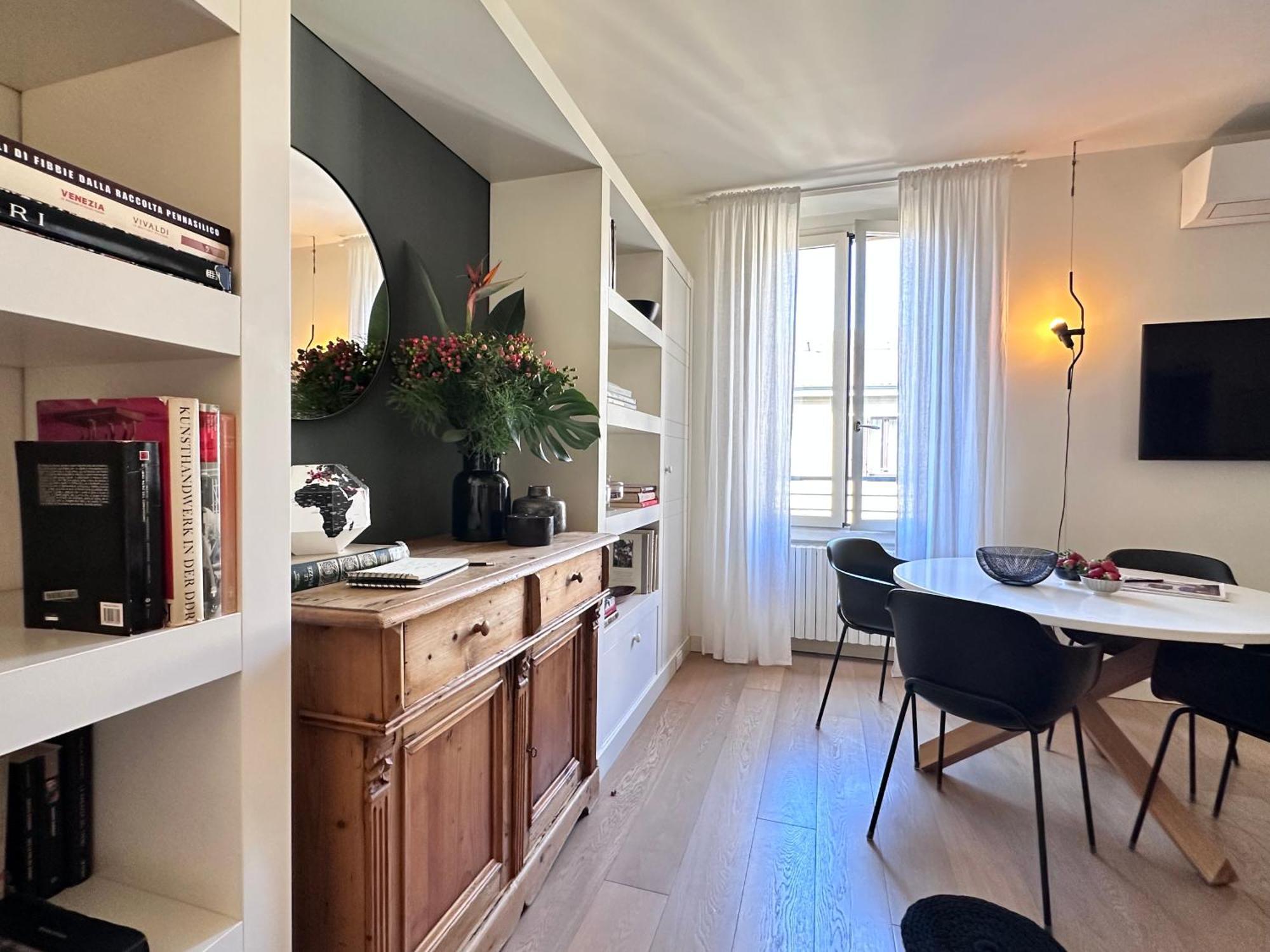 Lily Pads -Elegant Apartment- In The City Center มิลาน ภายนอก รูปภาพ